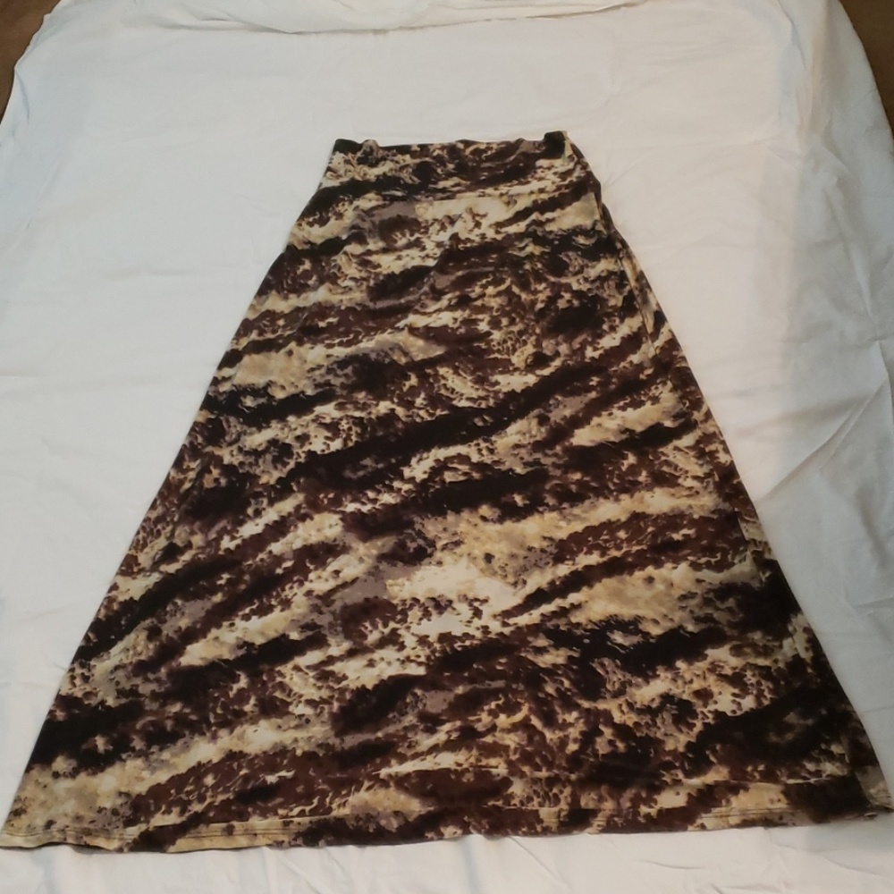 Isha's skirt